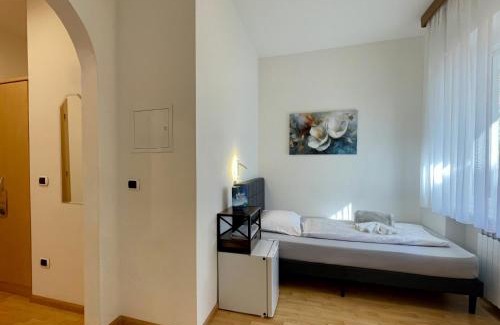Laives Bed & Breakfast | Hotel Garni Grüner Baum (Albero Verde)