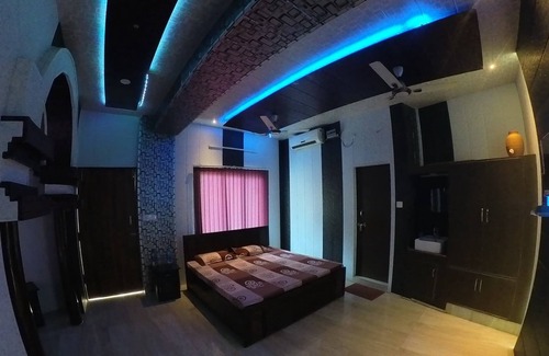 Karnaprayag Hotel | Hotel Geeta Bhawan