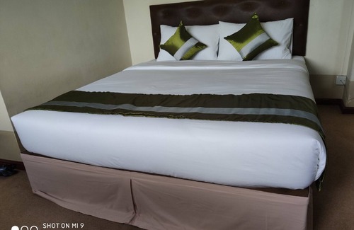 Tamwe Township Hotel | Hotel Great Garden