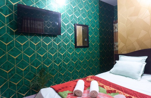 Dhaka House | Hotel Green Garden - Double Room -AC