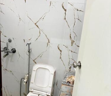 Mathura House | Hotel green valley