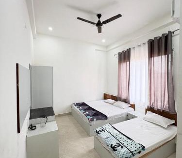 Mathura House | Hotel green valley