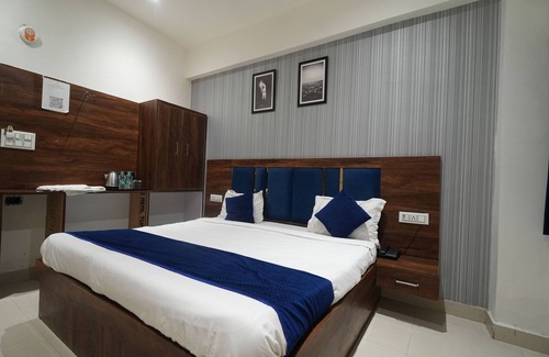 Vrindavan Hotel | Hotel Hari Kripa Dham Near Prem Mandir Vrindavan