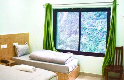 Gobind Dham Hotel | Hotel Himsarovar And Restaurant
