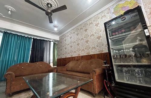Bhagsu Nag Hotel | Hotel Honey N Spice
