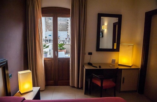Favignana Hotel | Hotel Il Portico