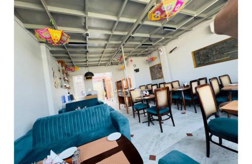 Amer Fort Road Hotel | Hotel Jaipur Dreams