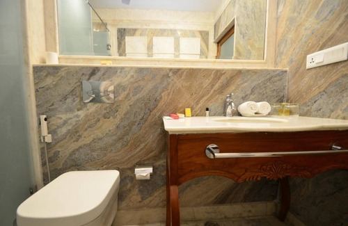 Bani Park Hotel | Hotel Kapish Smart