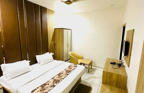 Ahmedabad Hotel | Hotel Kings Residency