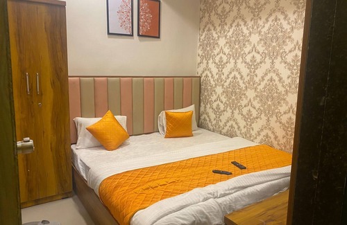 Gandhinagar Hotel | Hotel Krishna