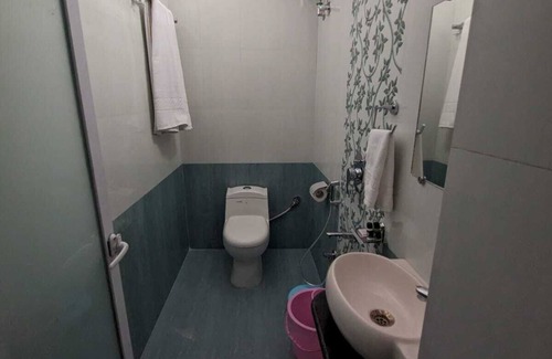 Udaipur District Hotel | Hotel Lake N Hill View