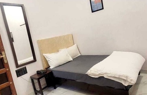 Udaipur District Hotel | Hotel Lake N Hill View