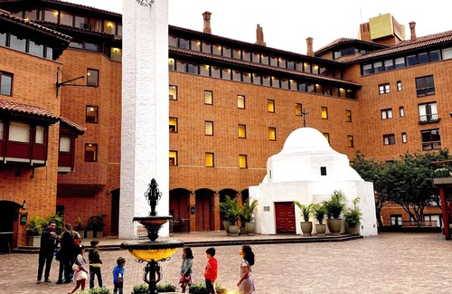 La Carolina Apartment | Hotel like, cozy apartment close to Unicentro!