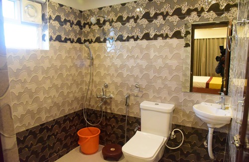 Patia Hotel | Hotel Lily Inn, Bhubaneshwar