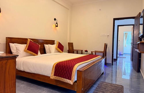 Kandal Hotel | Hotel Lumino Crown