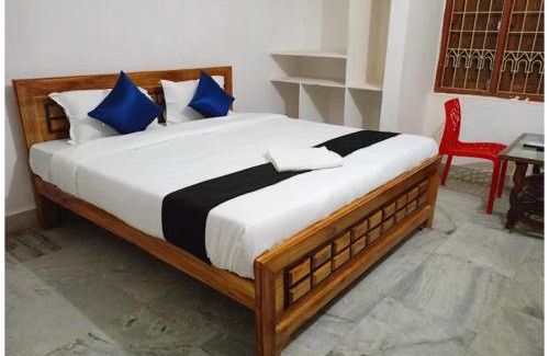 Patia Hotel | Hotel Madison Homestay Near Bus Stand- Fully Air Conditioning Hotel - Luxury & Spacious Room -A Homestay In Bhubneshwar