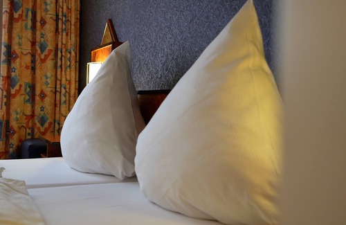 Altstadt Hotel | Hotel Miramar am Römer
