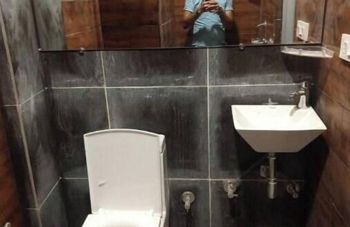 Rishikesh Apartment | Hotel MM Inn - The Clock Tower Cafe