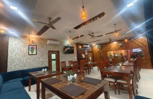 Jaipur Hotel | Hotel Narayan Vilas , Jaipur