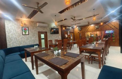 Jaipur Hotel | Hotel Narayan Vilas , Jaipur