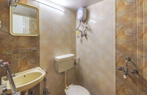 Malad West Hotel | Hotel Nest In, Malad