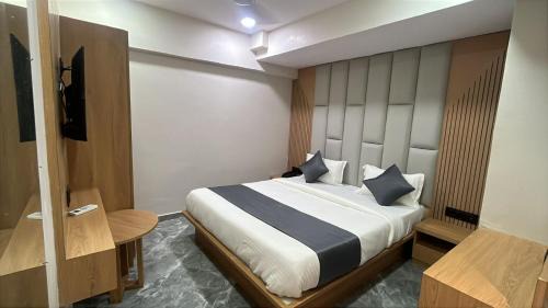 Gandhinagar Hotel | Hotel Noble Town