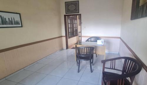 Asrikaton Hotel | Hotel O Arjuna Guest House Syariah
