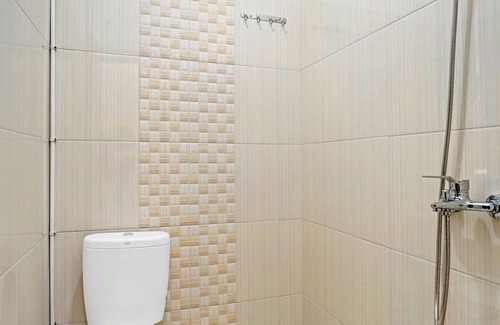 Malang Hotel | Hotel O Avisha Guest House Syariah