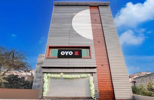 Delhi Hotel | Hotel O Blue Heavan