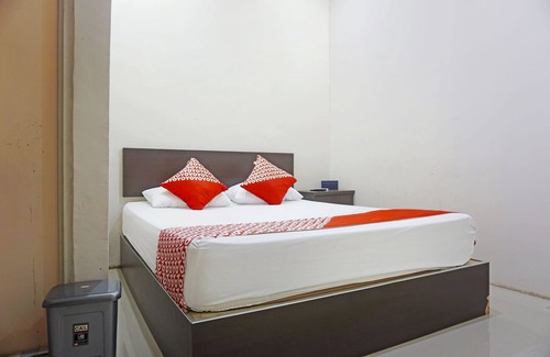 Jeneponto Hotel | Hotel O Dalle 5151 Jeneponto Near Patung kuda, Jeneponto