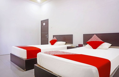 Jeneponto Hotel | Hotel O Dalle 5151 Jeneponto Near Patung kuda, Jeneponto