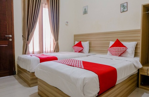 Banyuwangi House | Hotel O El Reyshi Family Residence Syariah
