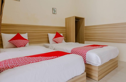 Banyuwangi House | Hotel O El Reyshi Family Residence Syariah