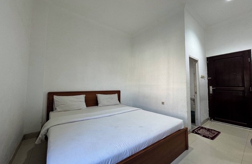Tetebatu Hotel | Hotel O Ezhar Boka Homestay Near GOR Sulis Bulutangkis