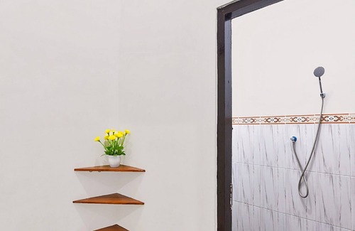 Gilimanuk Hotel | Hotel O Homestay Antara