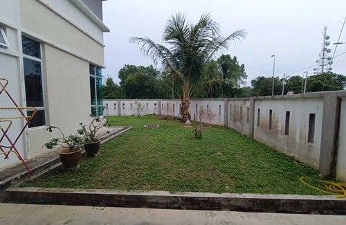 Gubeng Hotel | Hotel O Juwingan Syariah 3
