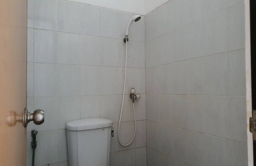 Marabahan Hotel | Hotel O Karunia Kost & PenginapanNearSiring Marabahan (Ulek Barito)