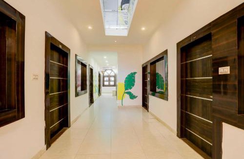 Khajuraho Hotel | Hotel O Khajuraho Vishwanath Temple