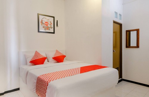 Dinoyo Hotel | Hotel O Kina Family Residence Syariah