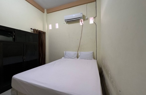 Tetebatu Hotel | Hotel O Kost Reski 2 Near Tugu Perbatasan Takalar - Gowa