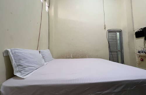 Kendari Hotel | Hotel O Mely Homestay