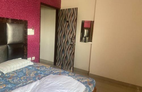 Jaipur Hotel | Hotel O RG PALACE HOTEL