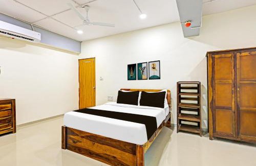Gandhinagar Hotel | Hotel O Royal Park