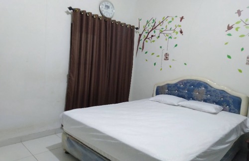 Jember Hotel | Hotel O Spring Homestay