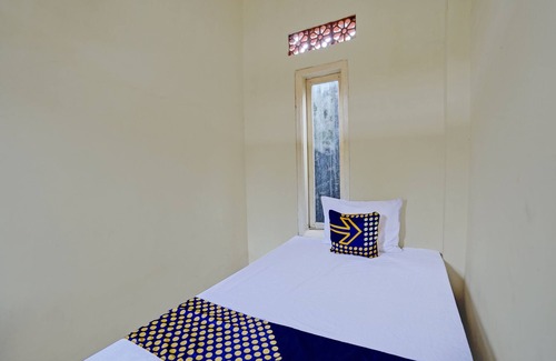 Klojen Hotel | Hotel O Tanjung Indah Homestay Syariah