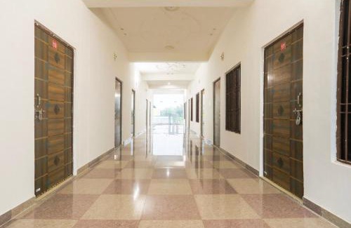Aligarh Hotel | Hotel O THE CRYSTEL HOTEL