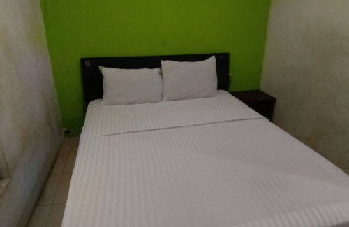 Makassar Hotel | Hotel O Wisma Parakita Syariah Near RS Faisal Patalasang