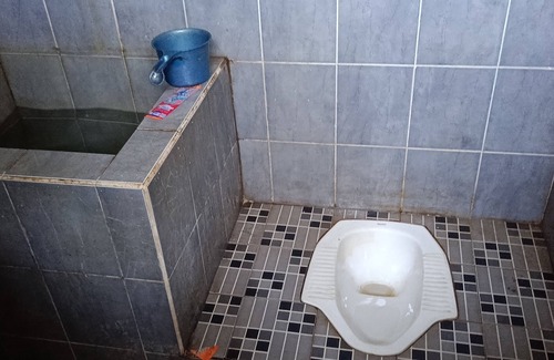 Makassar Hotel | Hotel O Wisma Parakita Syariah Near RS Faisal Patalasang