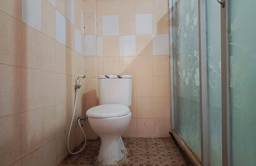 Kendari Hotel | Hotel O Wisma Syariah Lahundape