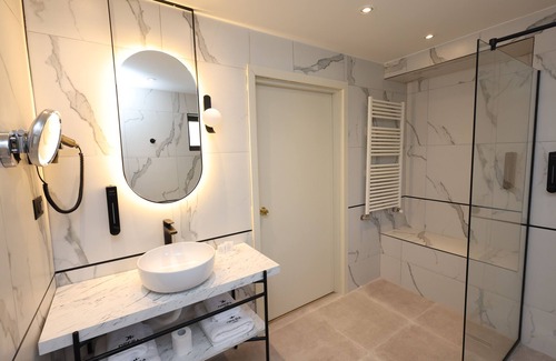 Bucharest City-Centre Hotel | Hotel Opera by ZEUS International